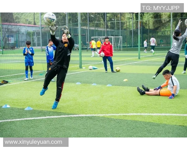 足球热爱在心中燃烧追逐梦想的旅程与激情的交汇